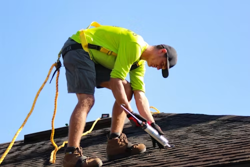 Why Hiring a Licensed Roofing Contractor in Vaughan Matters